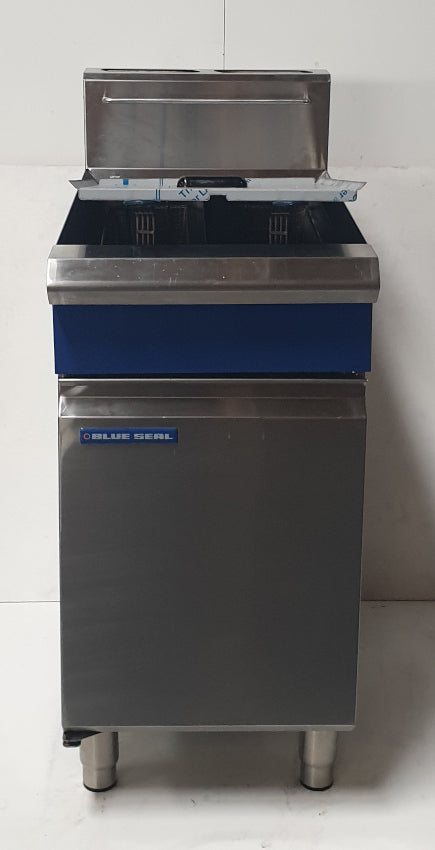 Thumbnail - Blue Seal GT46 Twin Pan Fryer (4)